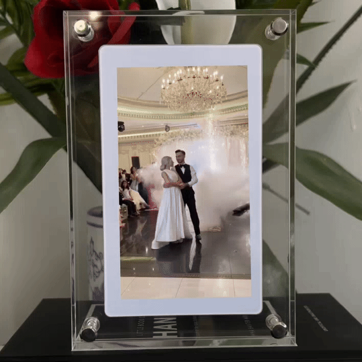 MemoryFrame™ Digital Video Frame